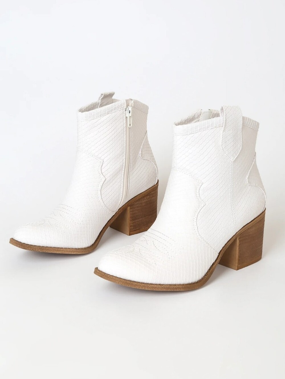 Dirty Laundry Unite White Faux Snake Western Ankle Booties - 6.5